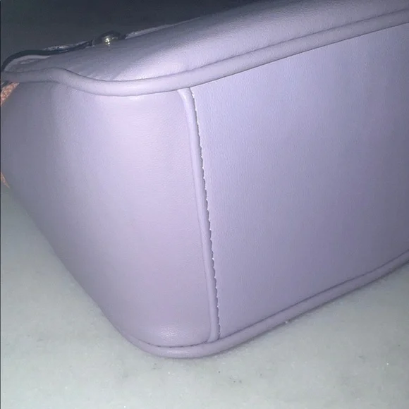 Lavender Quilted Women's Bag - Picture 5 of 11